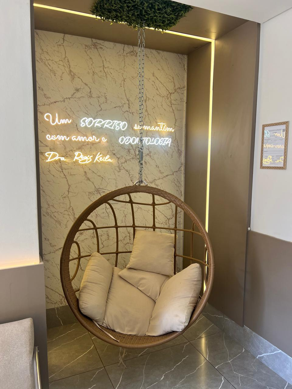 Sala de espera da clínica Renovare Odontologia Avançada